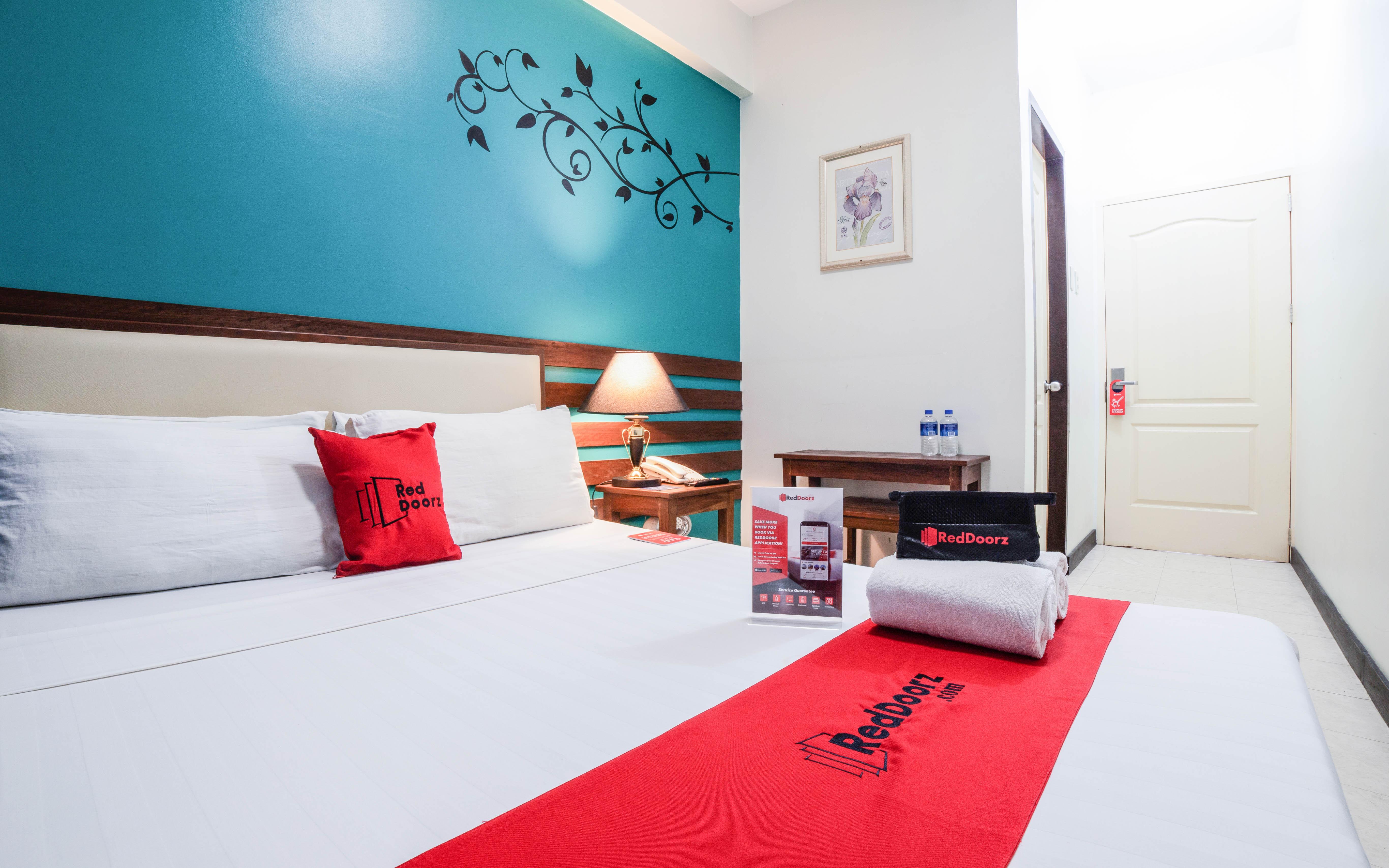 Reddoorz Plus Near Rizal Junction Puerto Princesa Exterior photo